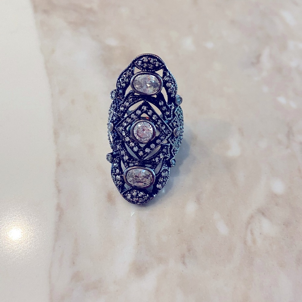 BCBG Ring
